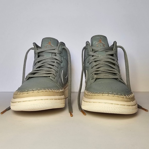 Jordan 1 Retro High Mica Green/ Metallic Red Bronze Sail - US Women's 7.5 Shoes - Picture 4 of 8